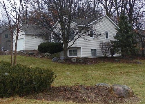 3rd image of 2486 Candlestick Dr SE