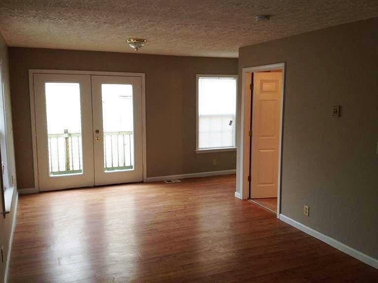 2nd image of 511 15th Ave