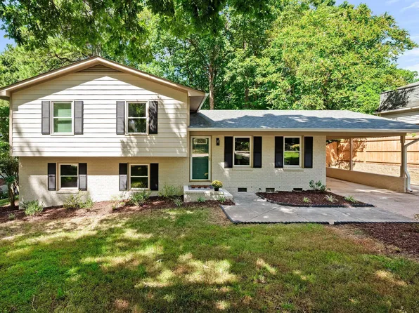 906 Griffis St, Cary, NC 27511
