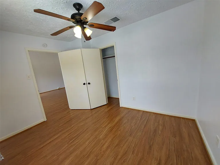 3807 Quiet Place Dr — Photo 25
