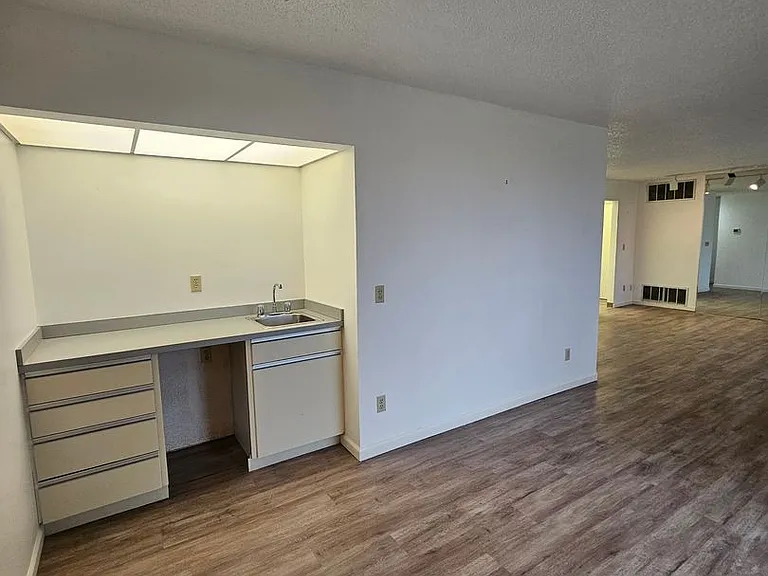 1388 Road F.8 NE #206 — Photo 5