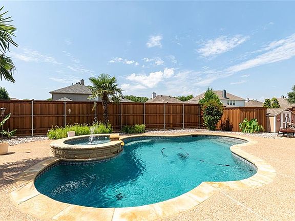 3rd image of 1303 Canterbury Ct