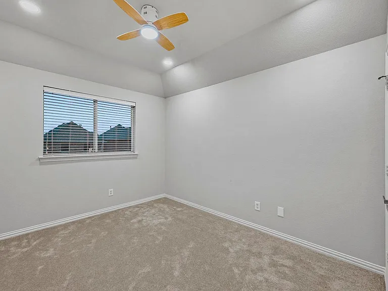 1045 Rodin Ln — Photo 12