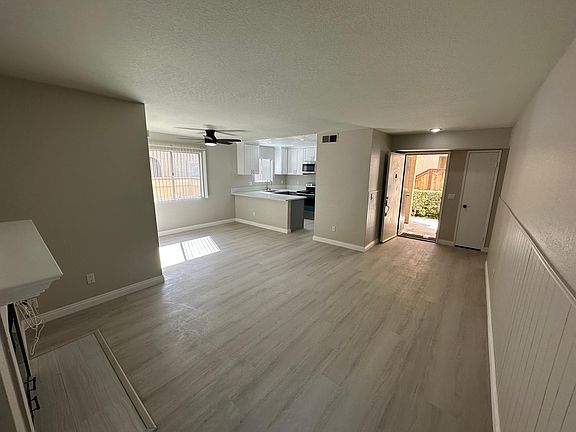 5th image of 11259 Avenida De Los Lobos Unit B