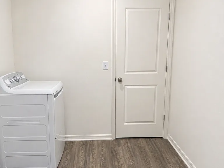2093 Golden Beak Dr — Photo 18