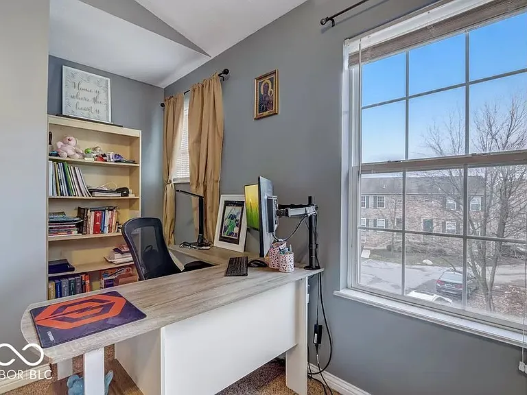 3083 Armory Dr — Photo 23