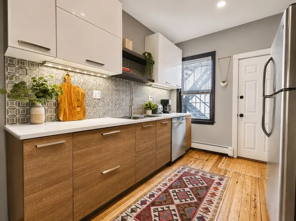 10 Pompeii St #2, Boston, MA 02119