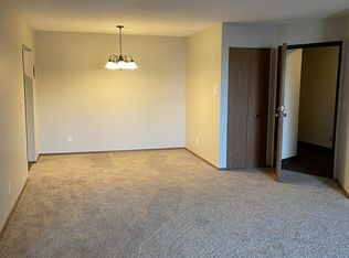 Brackett's Place Apartments, Minneapolis, MN 55406