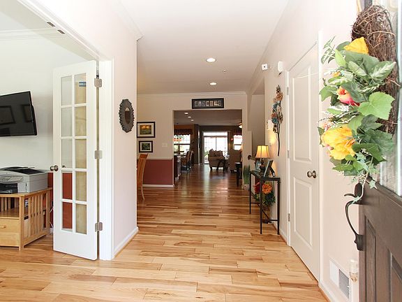 3rd image of 14352 Northbrook Ln