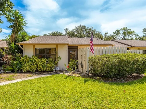 2922 60th St W, Bradenton, FL 34209