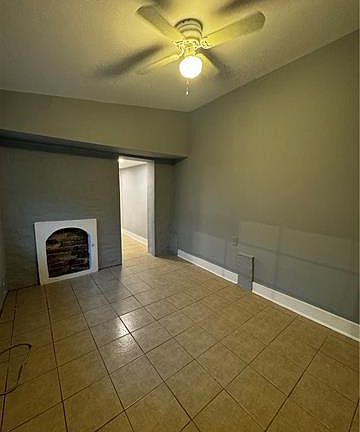 3rd image of 726 Foucher St #A
