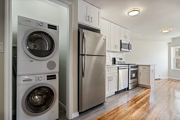 Rented by Compass | media 2