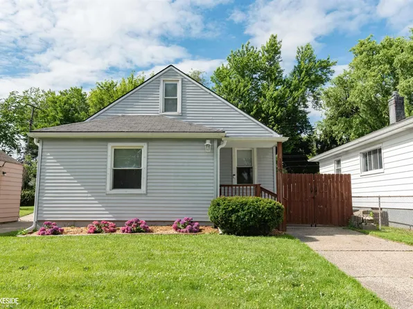 119 E Coy Ave, Hazel Park, MI 48030