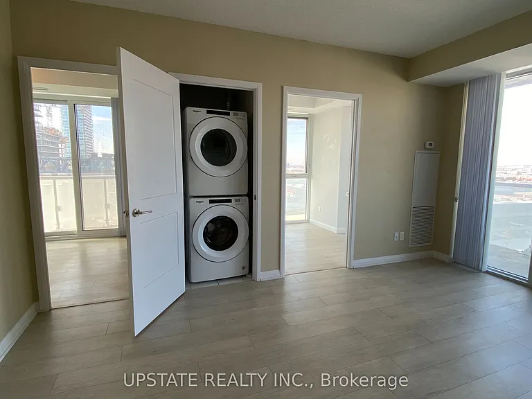 7895 Jane St #713 — Photo 5