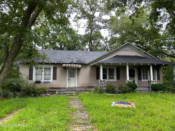 90 Hinson Drive, Whiteville, NC 28472