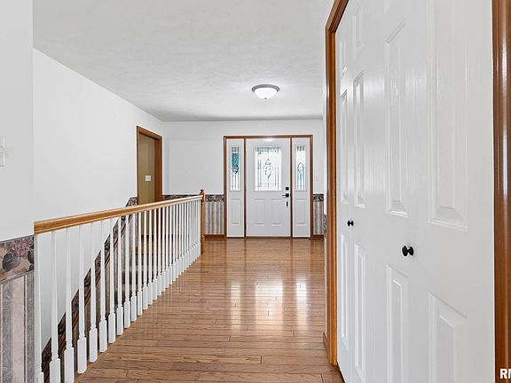 4th image of 1016 Michael Ln