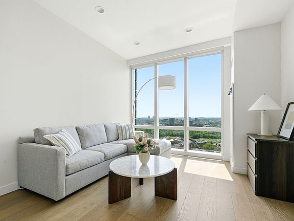 2nd image of 188 Brookline Ave Unit 24F