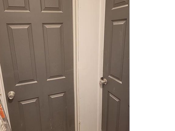 2nd image of 6247 N Beechwood St
