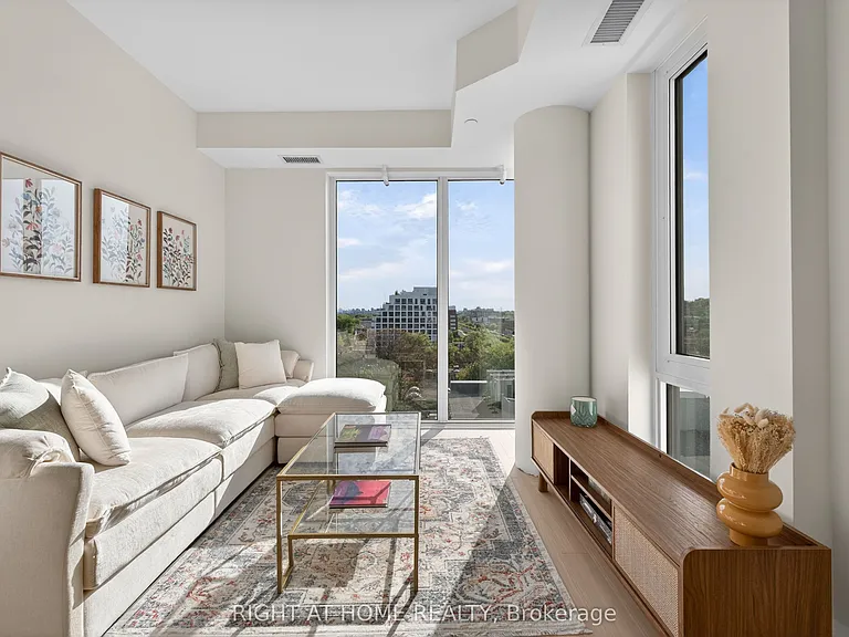 322 Dupont St #806 — Photo 16