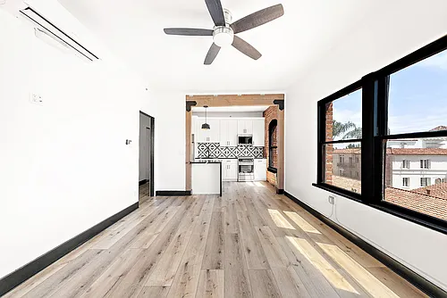 Floor plan 415