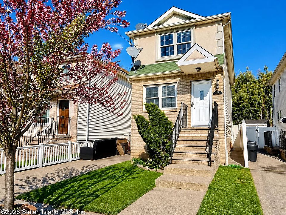 1st image of 291 Lockman Ave #2