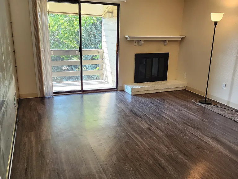 539 Wright St #306 — Photo 16