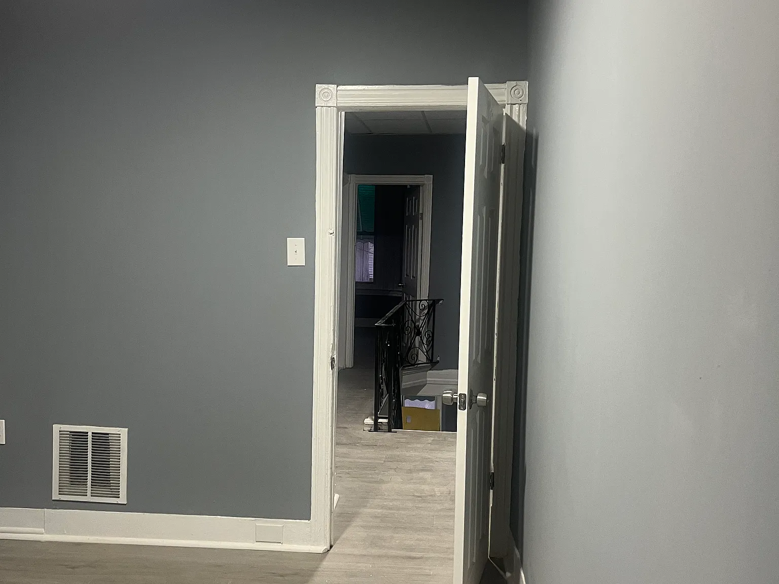 3 bed, 1064 sqft, $1,700 — Photo 2