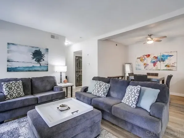 2220 River Run Dr Unit 117, San Diego, CA 92108