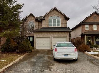 68 Southcreek Dr, Hamilton, ON L9K 1M2