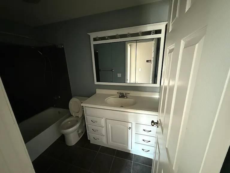 575 Monticello Ave #A — Photo 19