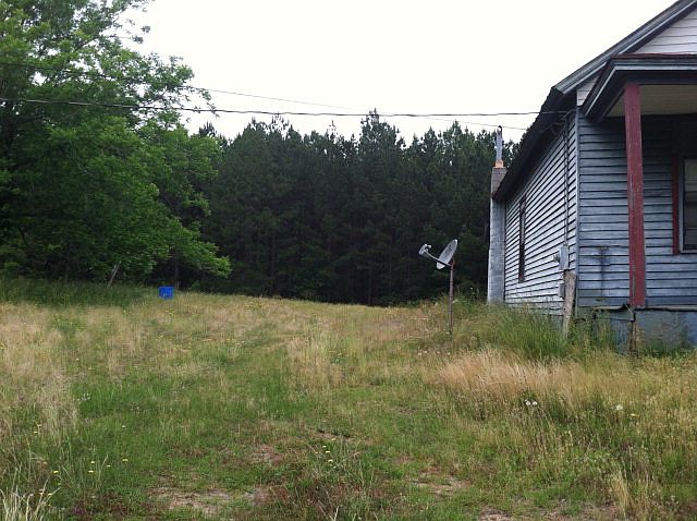 2nd image of 5271 White Oak Rd