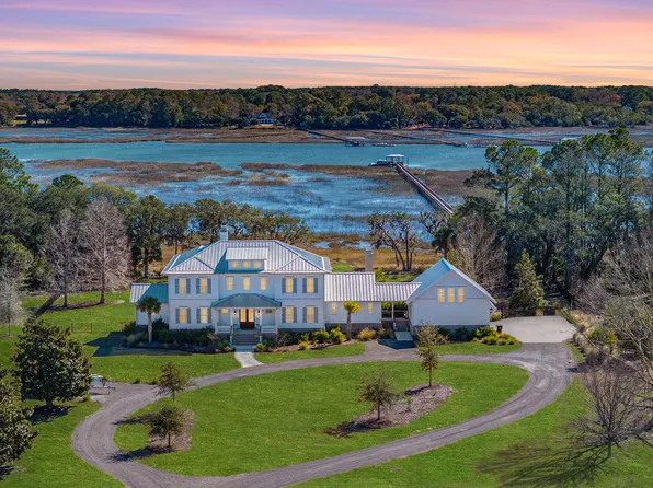 2545 Anchor Watch Dr, Wadmalaw Island, SC 29487