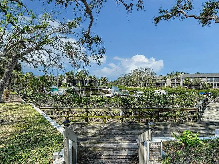 1601 Pelican Point Dr #HA212 — Photo 29