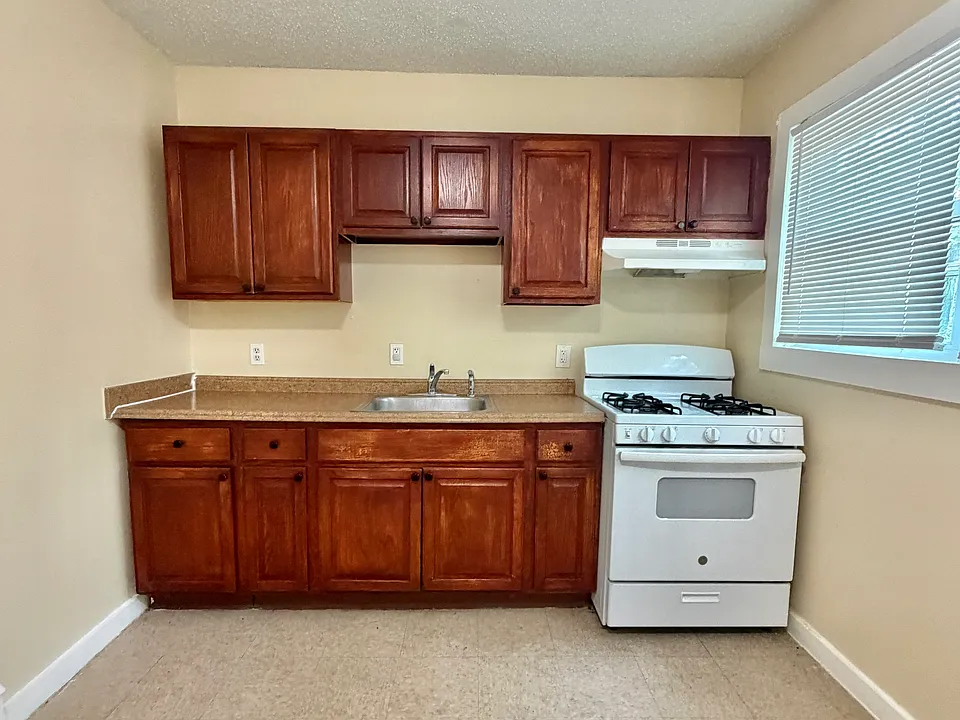 106 Fulton St #3