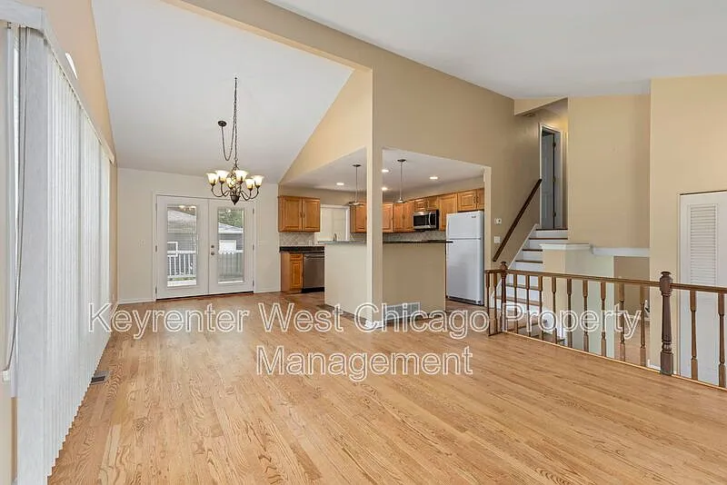 2 bed, 2.0 bath, 1798 sqft, $3,350 — Photo 4