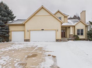 88 Meadows Dr, Muskegon, MI 49444