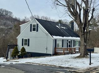 1266 Old Farm Rd #C, Daniels, WV 25832