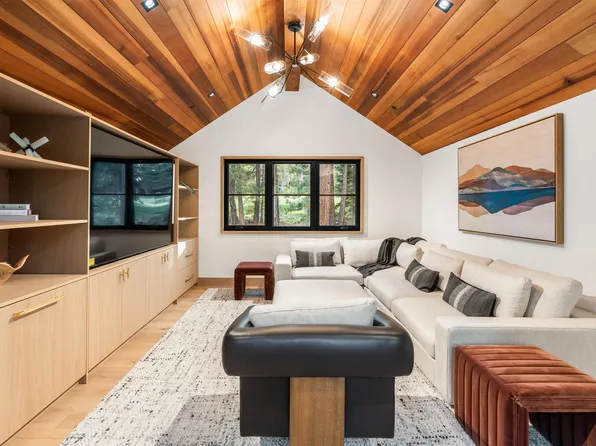10212 Dick Barter, Truckee, CA 96161