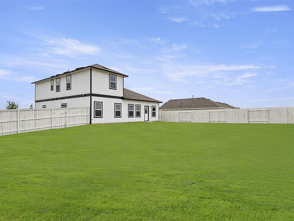2nd image of 100 Chesterfield Dr