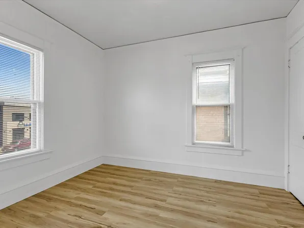 7027 W National AVENUE, West Allis, WI 53214
