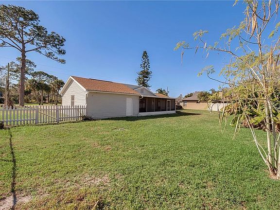 3rd image of 12605 Blue Heron Way