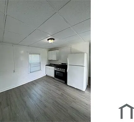 25 SW 10th St #4 — Photo 5