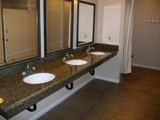 7300 Pirates Cove Rd — Photo 17