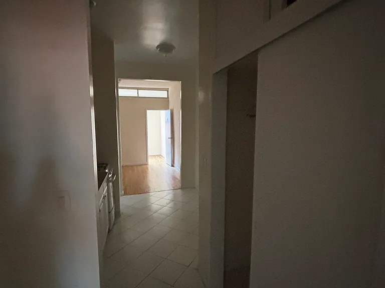 414 E 77th St #5D — Photo 7