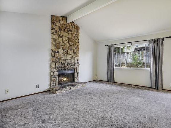 4th image of 4984 Westmont Ave
