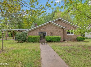 2201 Meads St, Elizabeth City, NC 27909