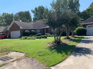 1255 Cutleaf Dr, Sumter, SC 29150