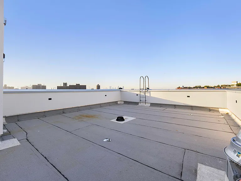 917 Broadway #2R — Photo 16