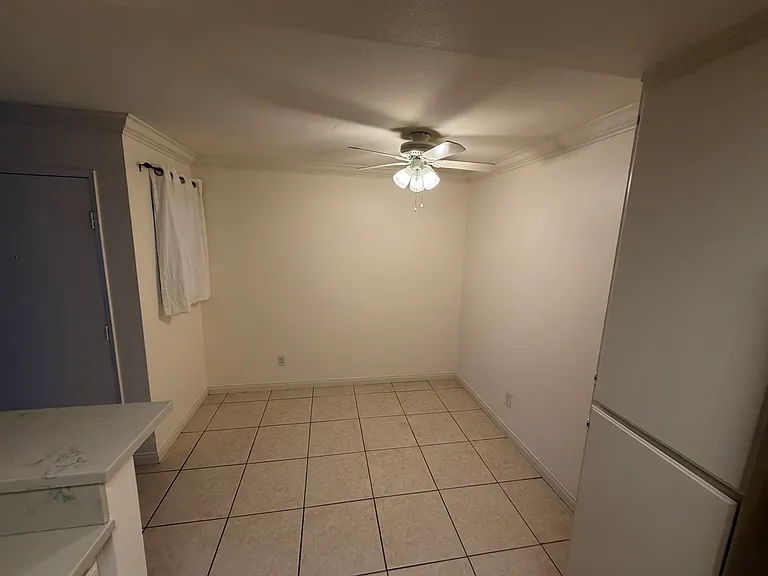 211 Woodland Pkwy #112 — Photo 3