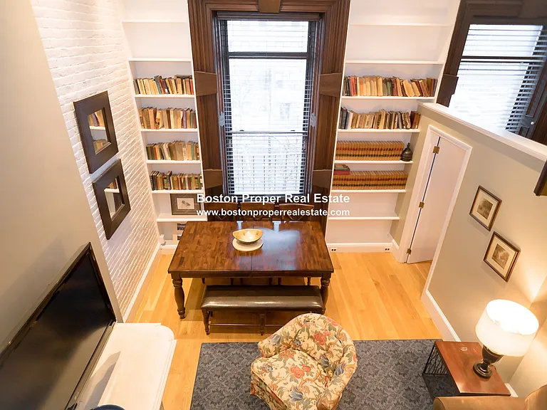 113 Beacon St #5R — Photo 7